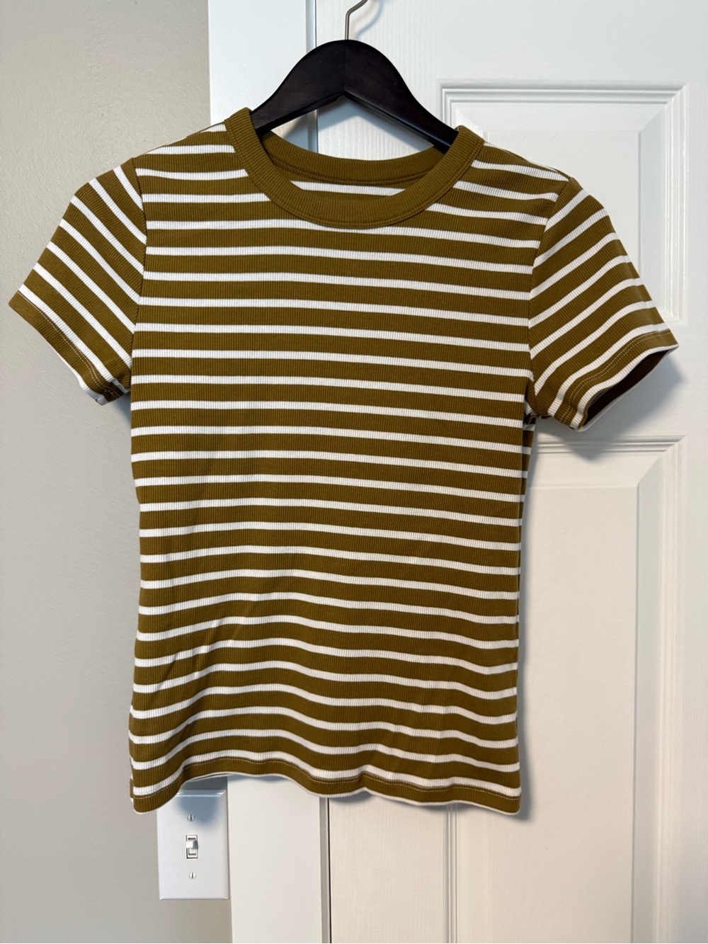Old Navy ribbed cotton tee. Olive/White stripe. M Tall.